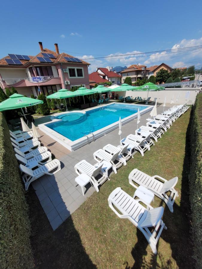 Poseidon Apartment Ni Exteriér fotografie