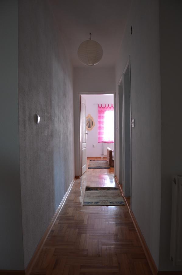Poseidon Apartment Ni Exteriér fotografie
