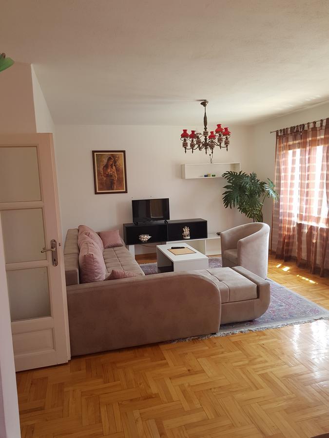 Poseidon Apartment Ni Exteriér fotografie