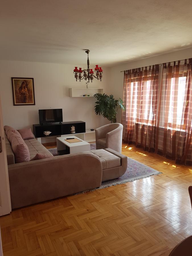 Poseidon Apartment Ni Exteriér fotografie